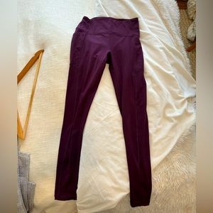 Victoria’s Secret Leggings with Pockets in Maroon